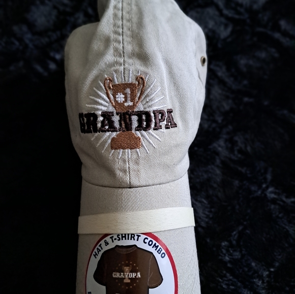 Granpa T-Shirt and Cap - Picture 3 of 4